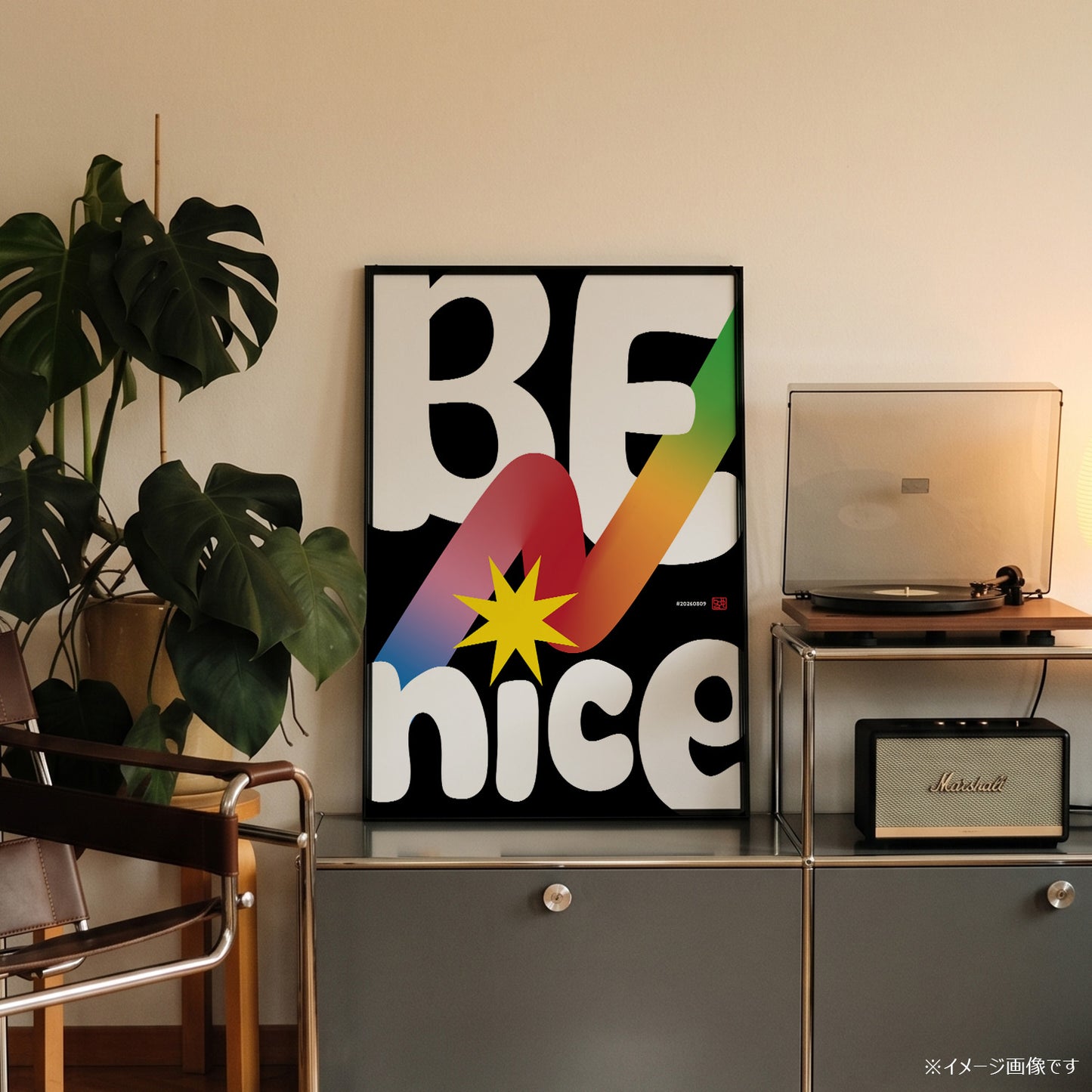 「BE NICE」タイポグラフィポスター