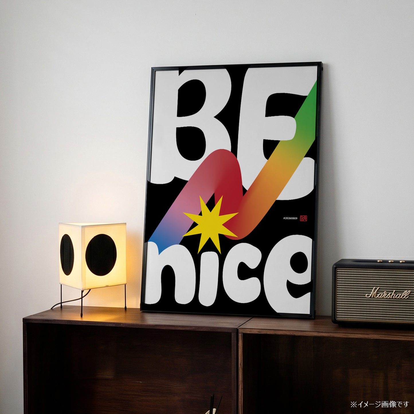 「BE NICE」タイポグラフィポスター
